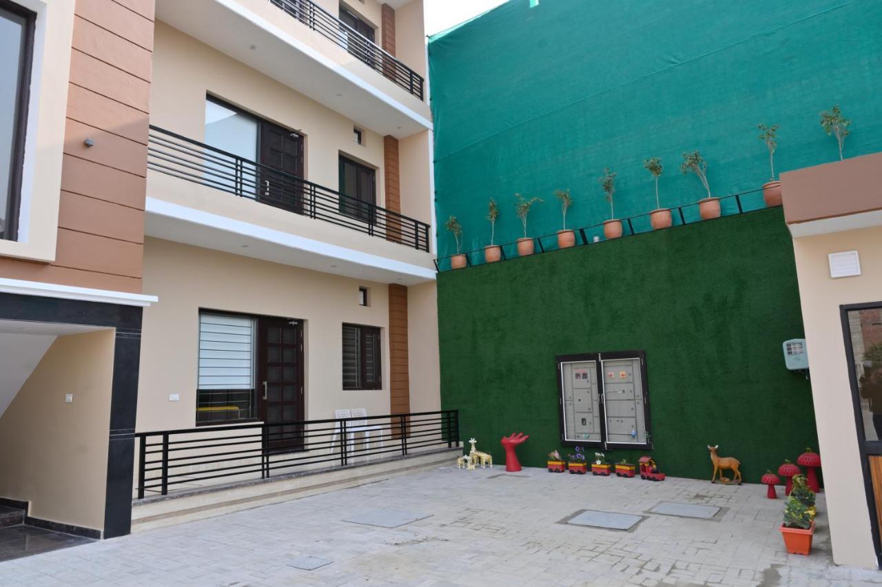 Ideal Home Stay Amritsar Exterior foto